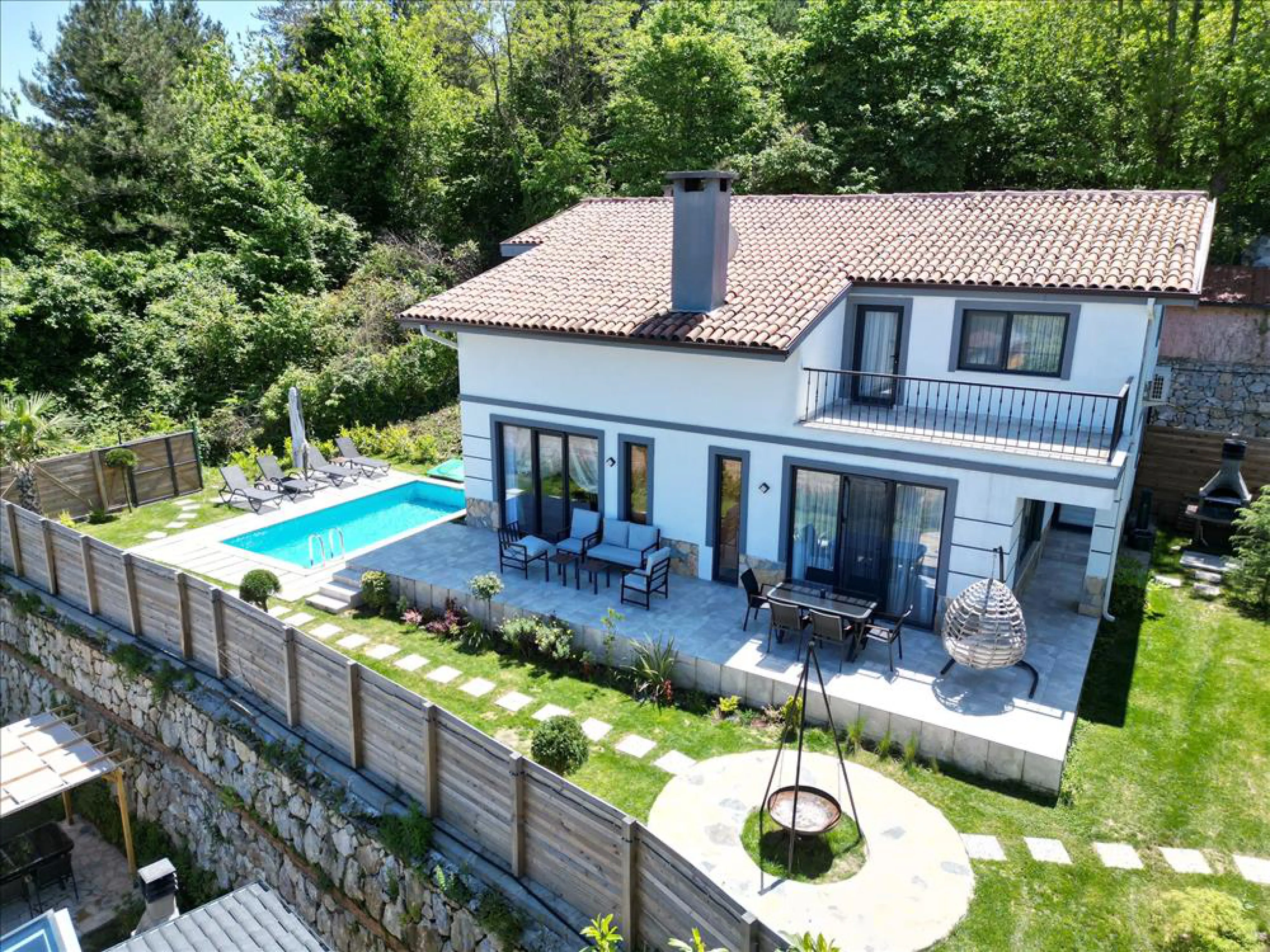 V132 Havuzlu Villa 4