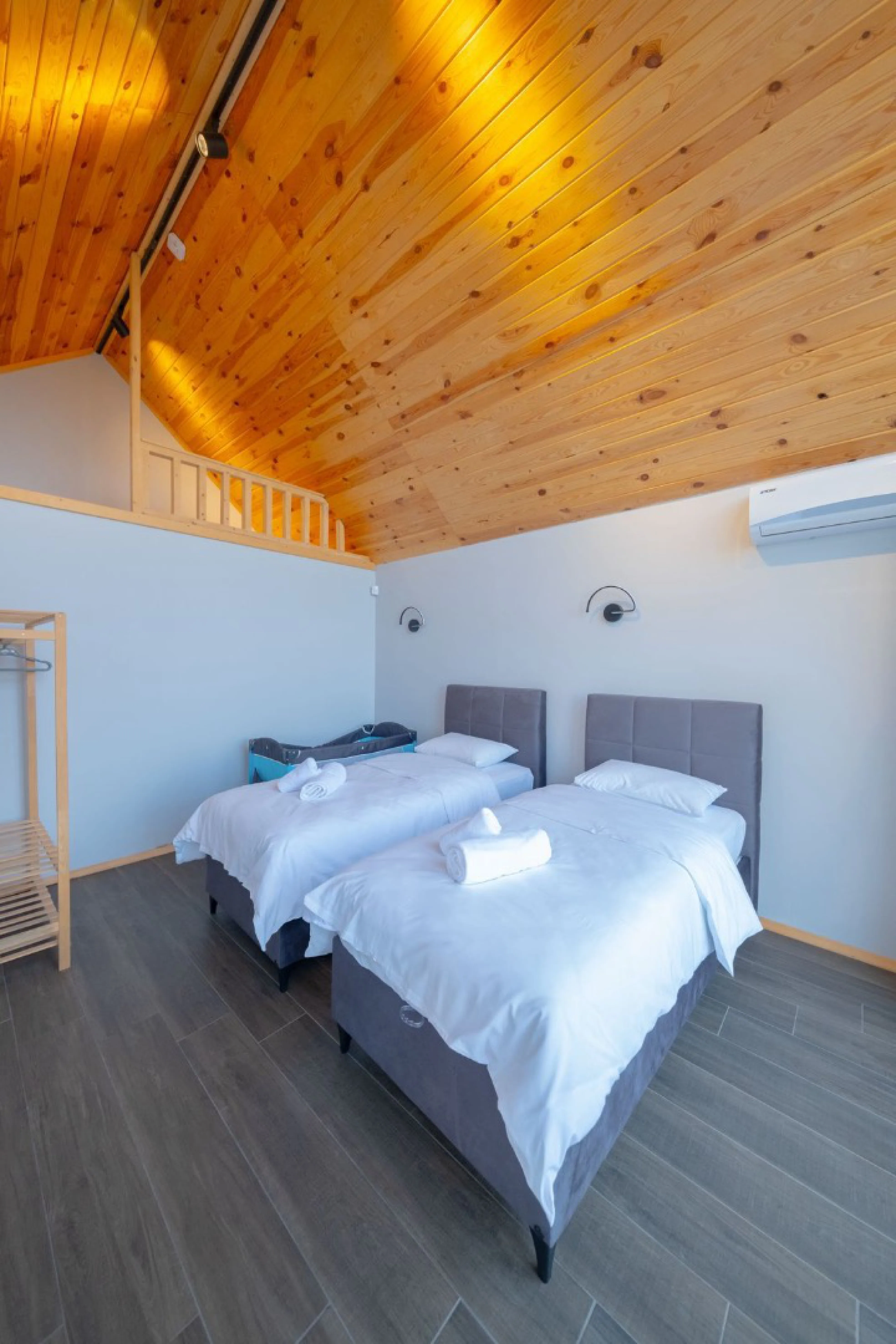 B285 3 Odalı Havuzlu Bungalov 7