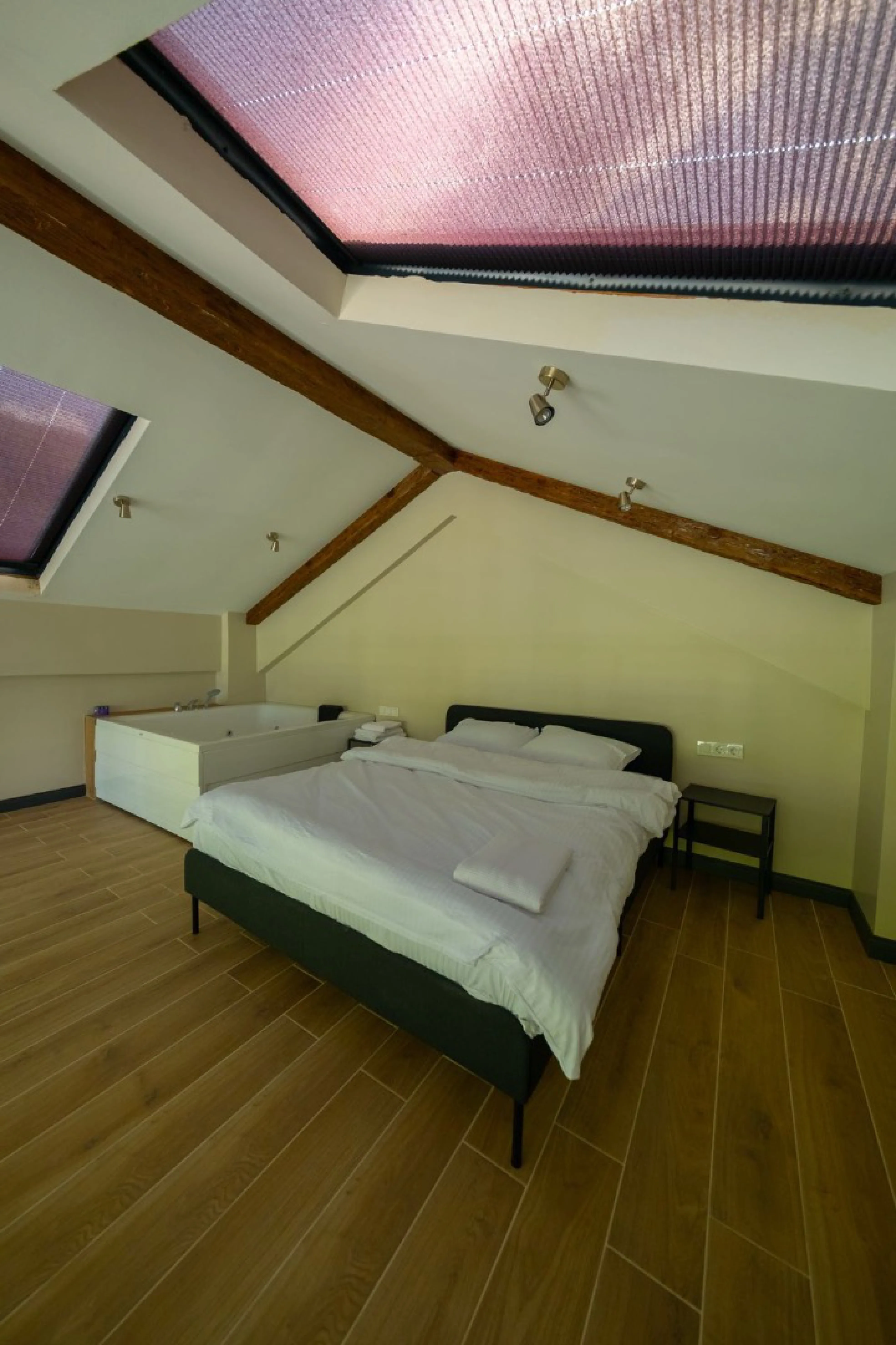 B306 Havuzlu 3 Odalı Villa Bungalov - 5 4