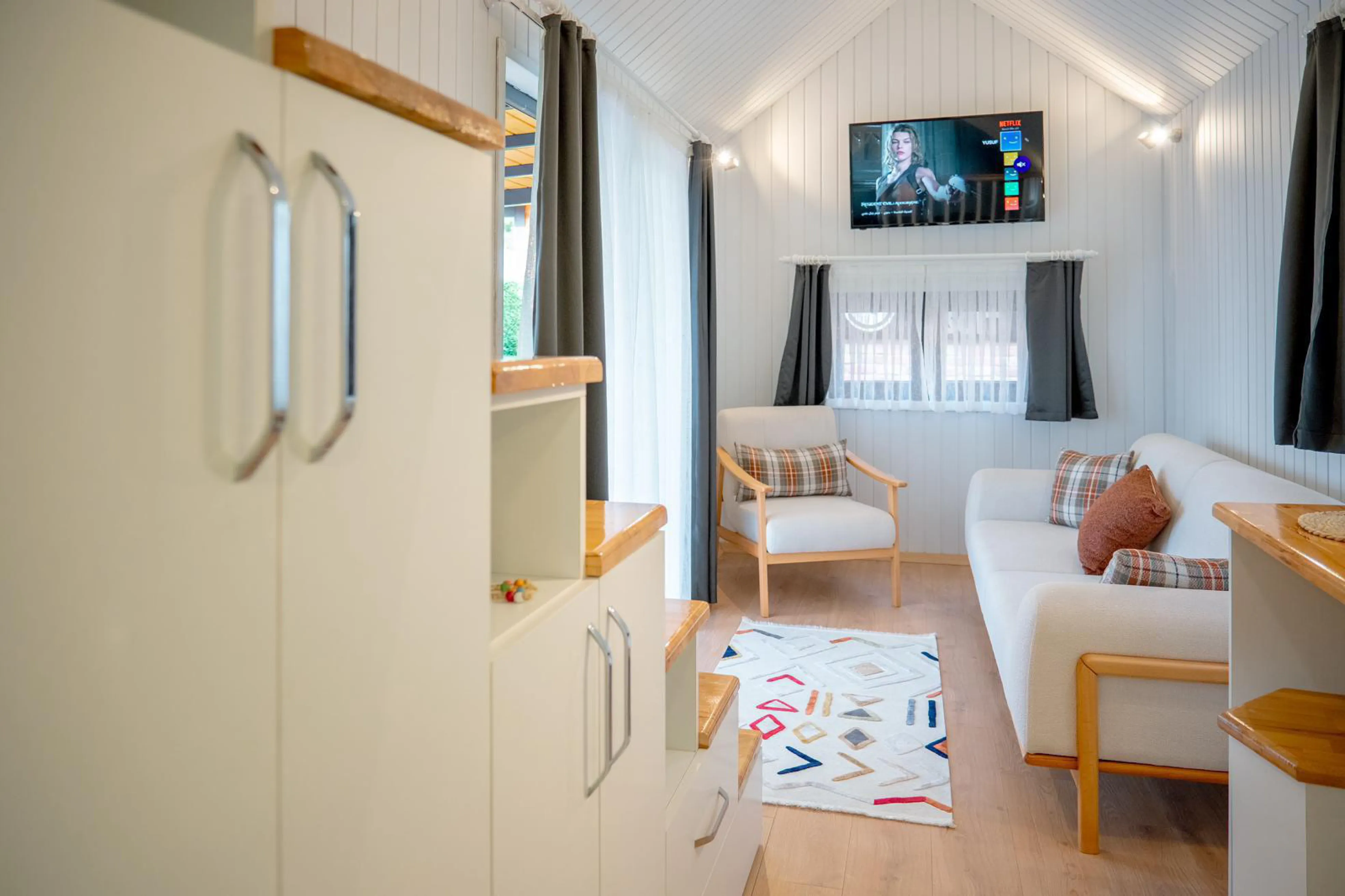 T115 Göl Manzaralı Havuzlu Tiny House- 3 8