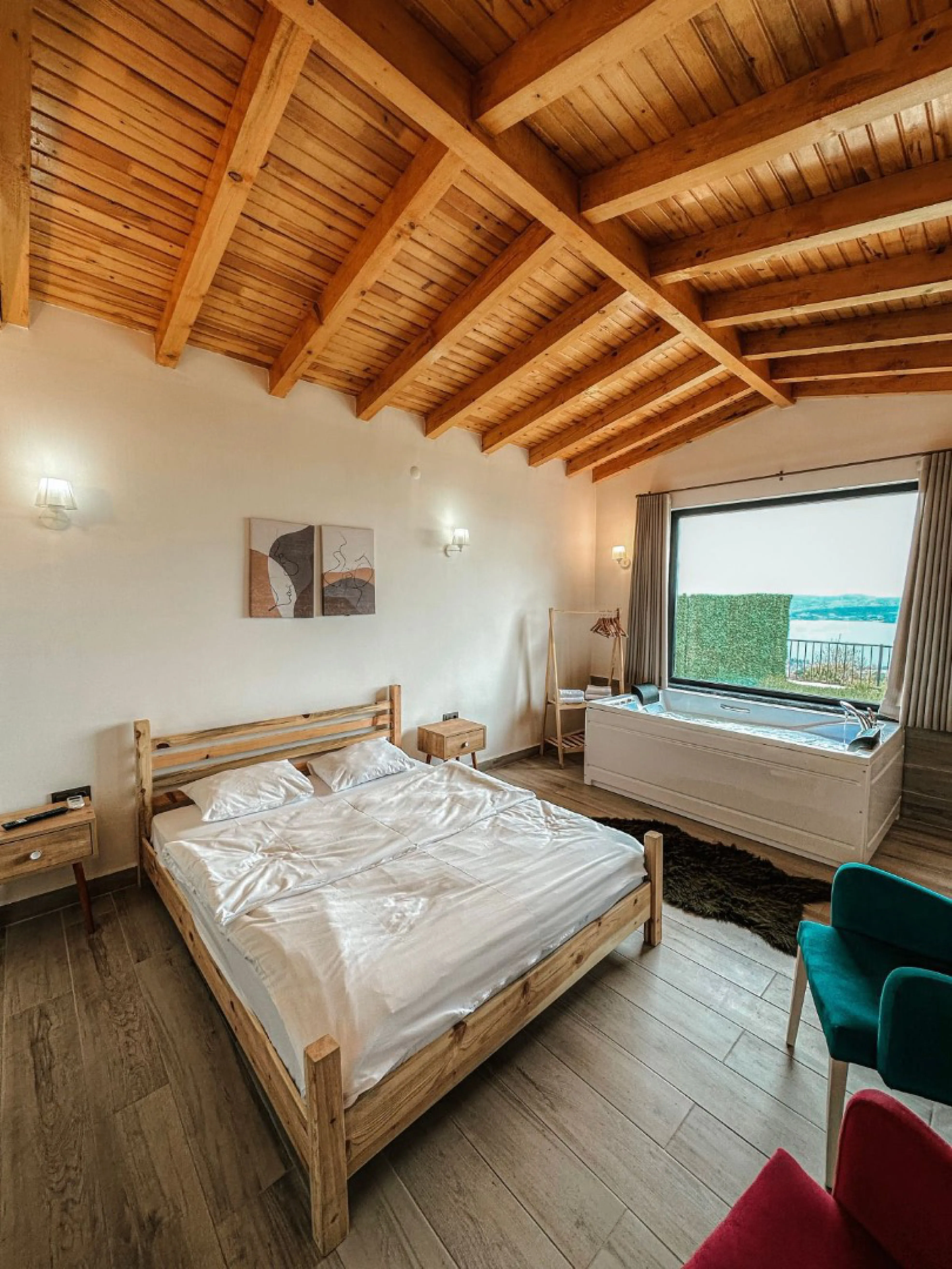T113 Göl Manzaralı Havuzlu ve Jakuzili Bungalov - 2 8