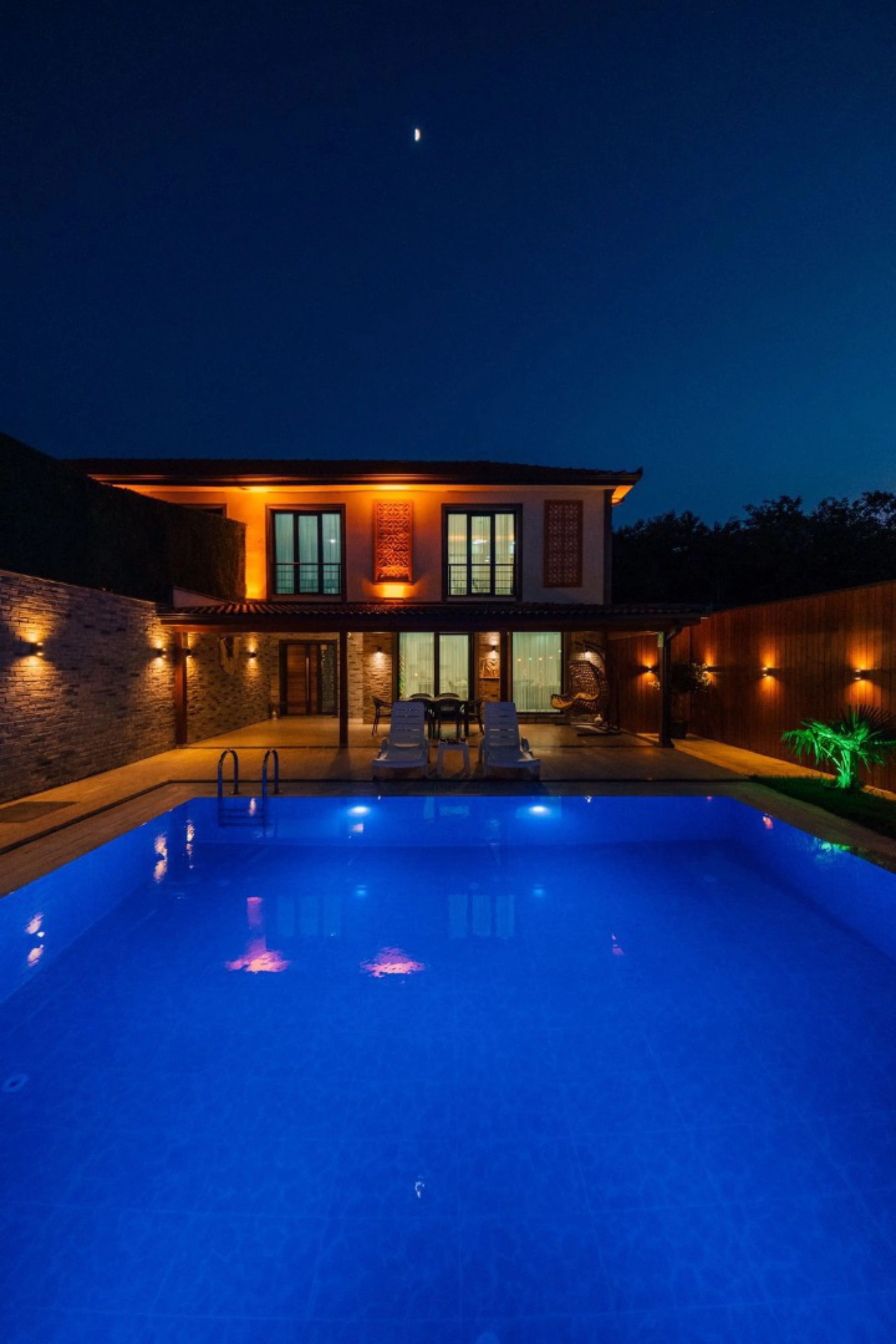 V140 2 Odalı Havuzlu Villa- 3 1