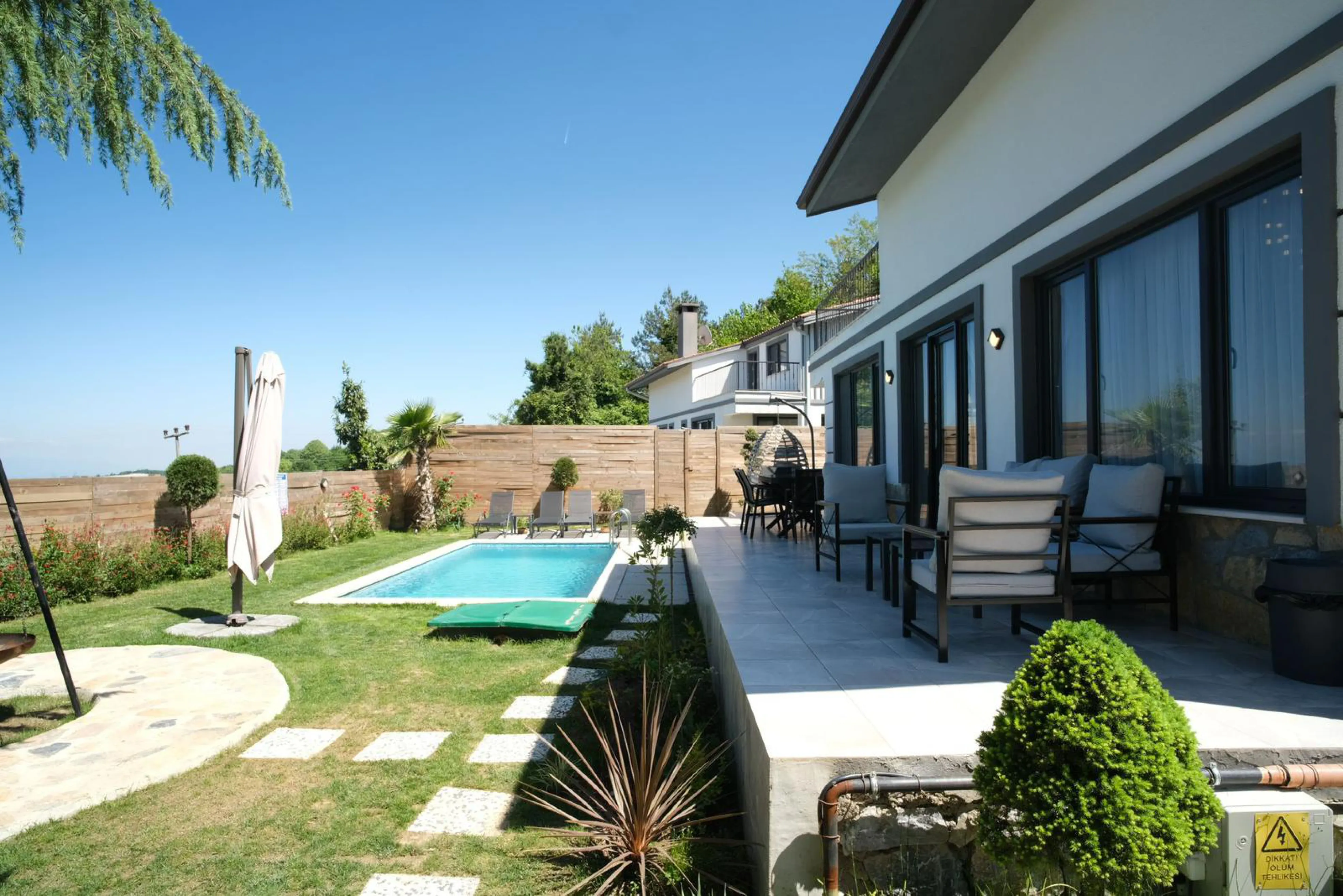 V132 Havuzlu Villa 21