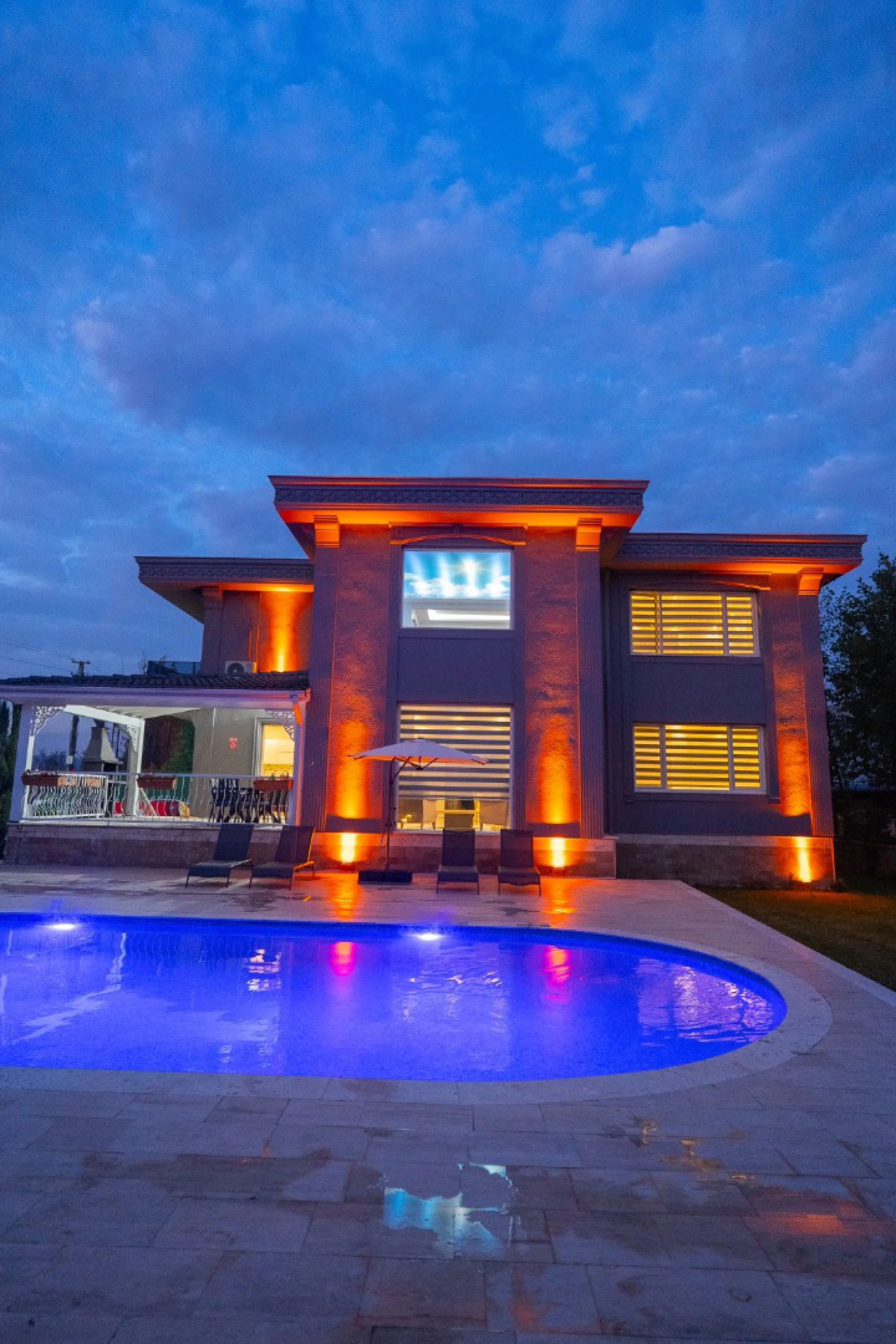 V139 Havuzlu Villa 8