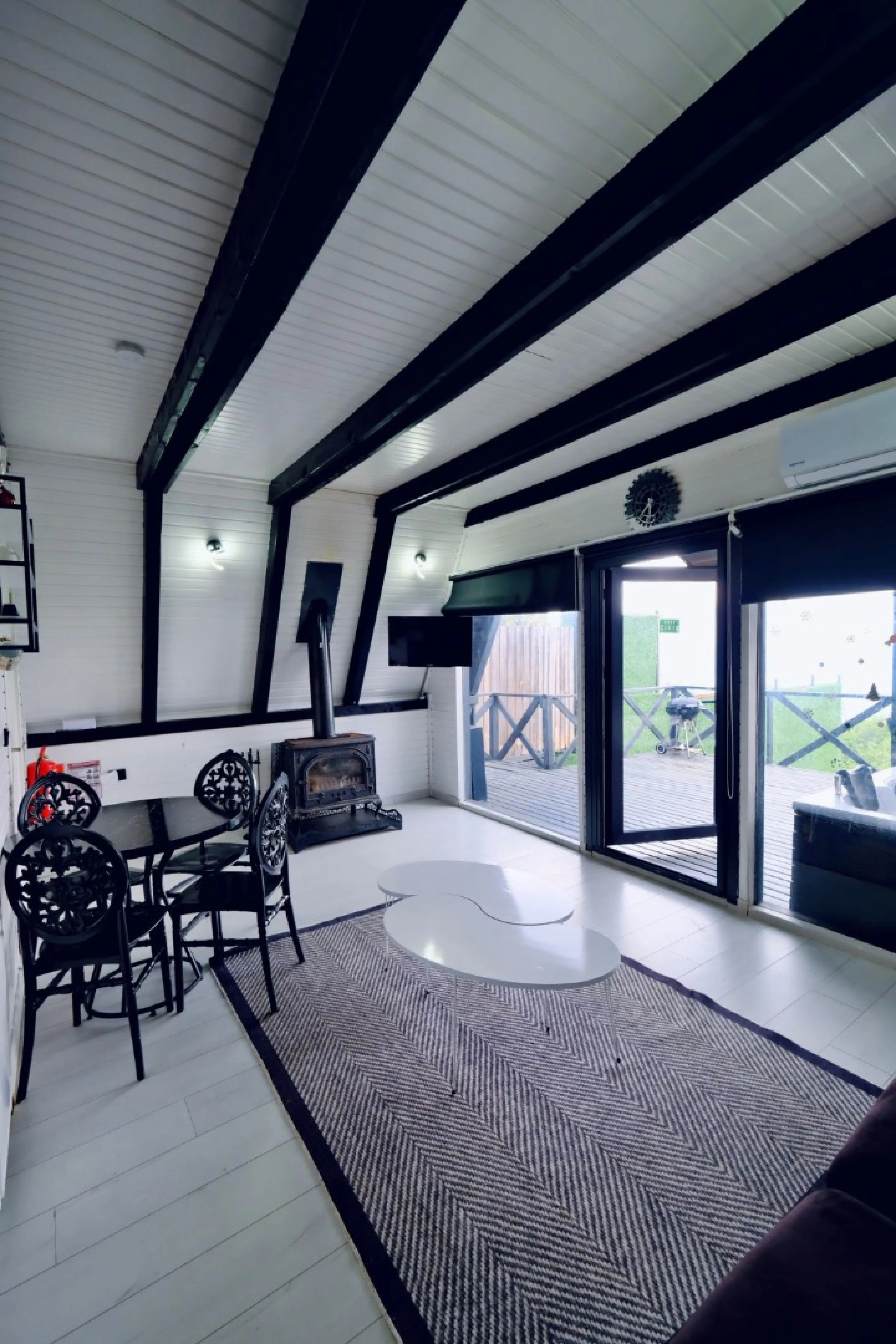 B140 Göl Manzaralı Bungalov Lüx- 4 6